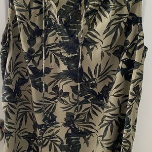 Old Navy Green Leaf Print Top